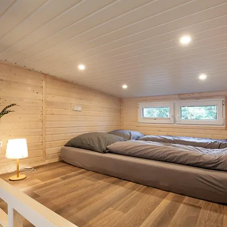 بيت للعطل Tiny House Nr 1 *